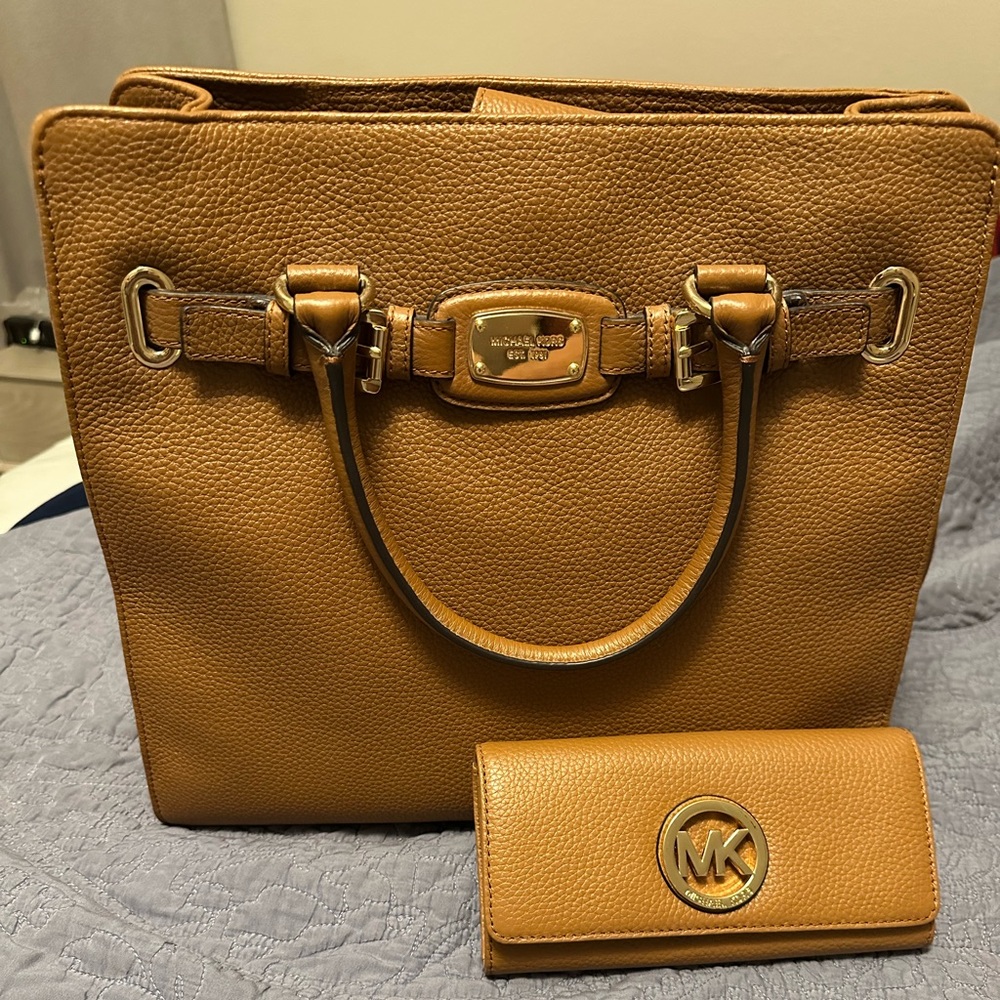 Michael Kors Brown Leather Tote and Wallet / Never Worn